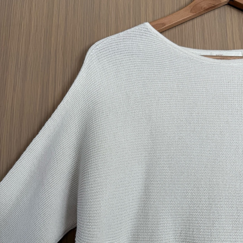 H&M Cream Crew Neck Sweater with Textured Knit
